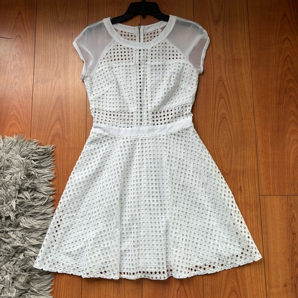 Sam Edelman Women's Embroidered Short white dress size 6 - Picture 3 of 14